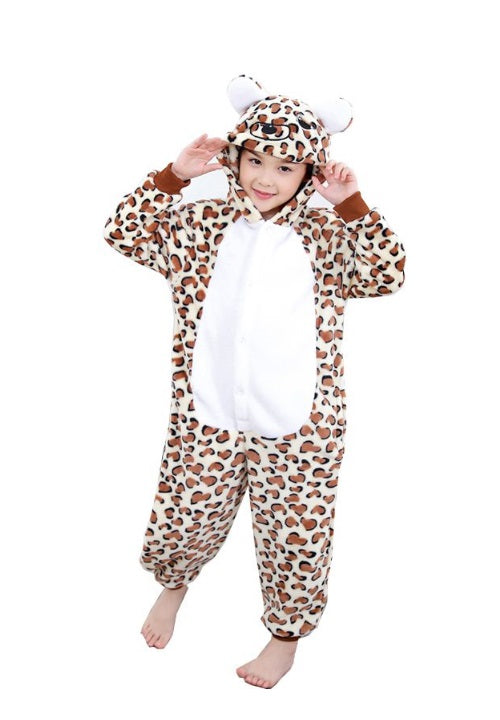 http://pilou-pyjama.fr/cdn/shop/products/combinaison-pyjama-leopard-fille_1200x1200.jpg?v=1616436956